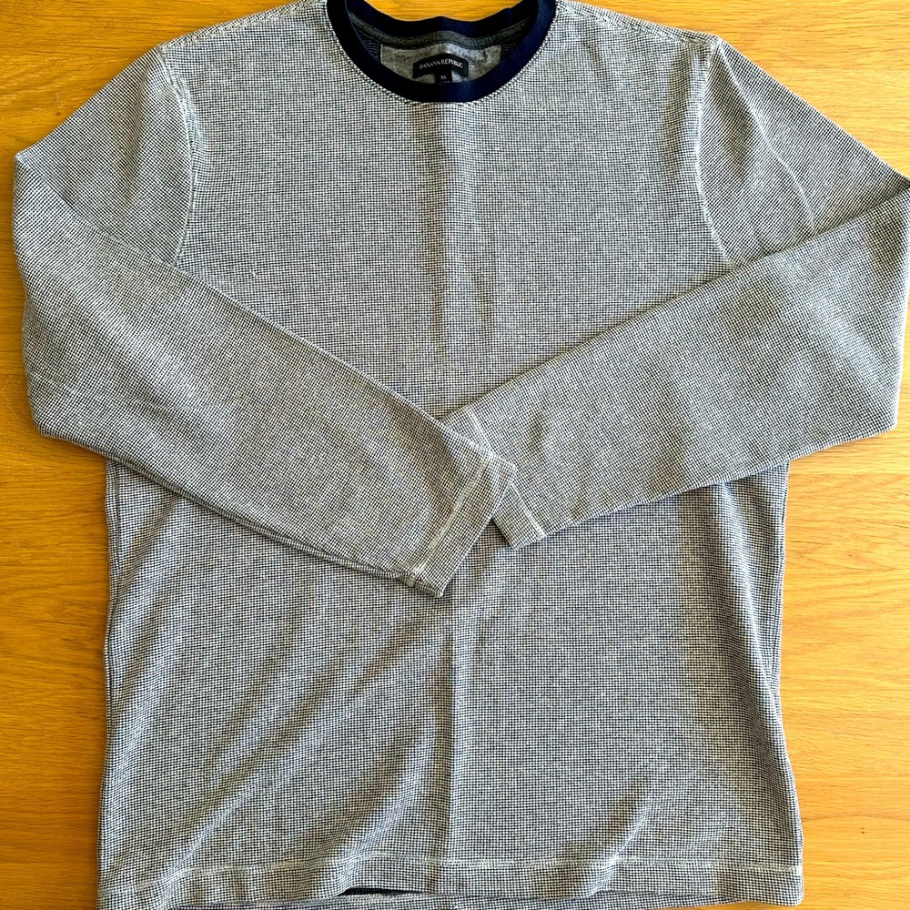 Banana Republic Gray Long Sleeve Crew Neck Waffle/Thermal Shirt